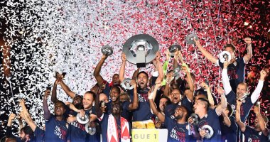 بالفيديو.. احتفالات نجوم موناكو بلقب الدوري الفرنسي 