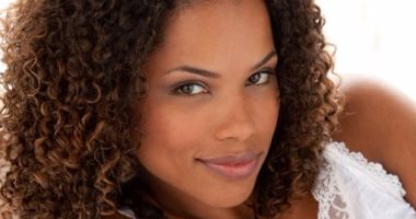 النجمة السمراء دياندرا لايل تنضم لفريق عمل كوميديا American Woman