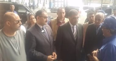 النائب محمد الغول يسلم وزير قطاع الأعمال مشروعا لإنشاء محطة طاقة شمسية بنجع حمادى