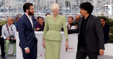 بالصور.. أبطال "Okja" يروجون للفيلم بمهرجان كان