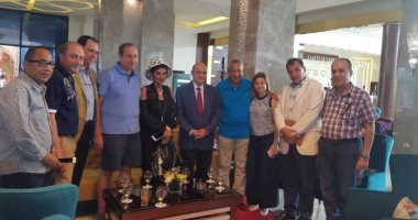 بالصور.. وزير السياحة يصل شرم الشيخ لافتتاح أضخم مدينة ألعاب مائية