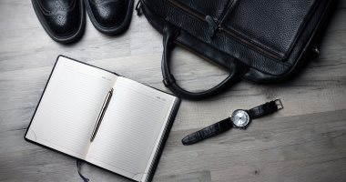 لو عندك سفرية شغل..6 حاجات لازم تاخدهم فى شنطتك
