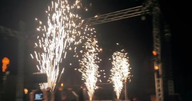 الألعاب النارية تضىء سماء "فندق الباتروس أكوا بارك" شرم الشيخ 