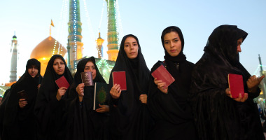 تقرير لمنتدى دافوس: النساء سينتظرن 217 عاما للمساواة مع الرجال فى الأجور