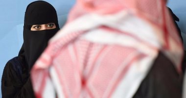 شبح العنوسة يطارد بنات حواء.. 11 مليون فتاة فوق الـ35 دون زواج.. سمسارات يتاجرن بأحلامهن فى اللحاق بقطار الارتباط.. العمولة قد تصل 5 آلاف جنيه حسب الحالة المادية.. والهدف الأساسى يكمن فى الهروب من لقب "عانس"