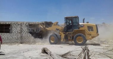 بالصور ..إزالة تعديات على مساحة 2800 فدان أملاك دولة بوادى النطرون 