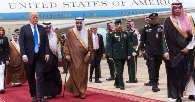 ترامب فى أول تغريدة بعد وصوله السعودية: "ترحيب لا يصدق ويوم عظيم"