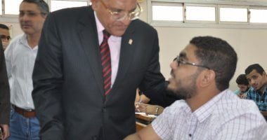 رئيس جامعة المنيا: ورقة الأسئلة لا تتعرض للمسائل الخلافية أو وجهة نظر واضعها