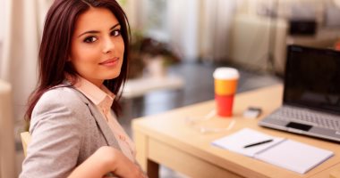 روتين العناية بالبشرة للمرأة العاملة فى 7 خطوات 