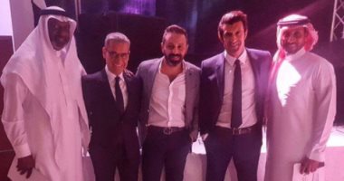 حازم إمام ينشر صورة مع لويس فيجو ومصطفى الأغا وماجد عبد الله فى السعودية 