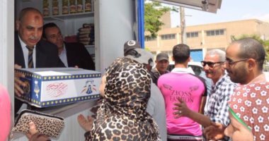 بالصور.. الداخلية توزع 35 ألف كرتونة رمضانية مجانا على المواطنين
