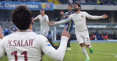 الإعلام الإيطالى يختار محمد صلاح أفضل لاعبى روما أمام كييفو