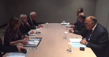 سامح شكرى يبحث مع وزيرة خارجية بلغاريا تعزيز العلاقات الثنائية