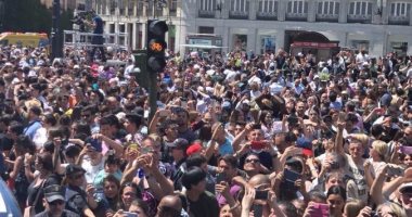 بالفيديو والصور.. احتفالات عارمة فى شوارع مدريد بلقب الليجا