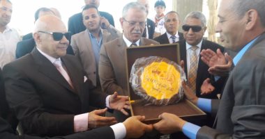 بالصور.. رئيس النيابة الإدارية يفتتح مقر سمالوط ويضع حجر أساس نادى الهيئة