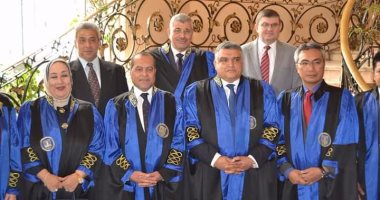 تخريج الدفعة الثالثة لطلاب طب الأسنان بجامعة الإسكندرية فرع مطروح
