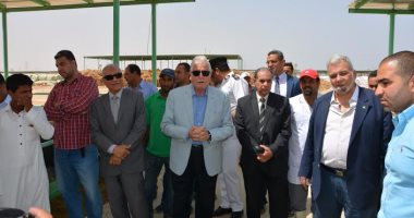 بالصور.. محافظ جنوب سيناء يفتتح منفذا لبيع اللحوم للمواطنين بطور سيناء