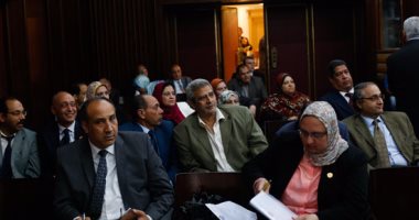 وكيل "تعليم البرلمان" يرفض منح الكلمة للنائب عطا سليم باجتماع اللجنة