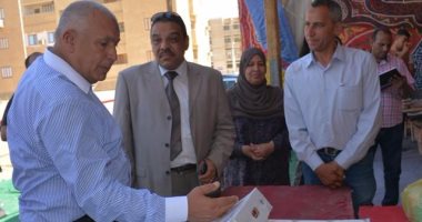 بالصور ..محافظ الوادى الجديد يفتتح معرض أهلا رمضان 
