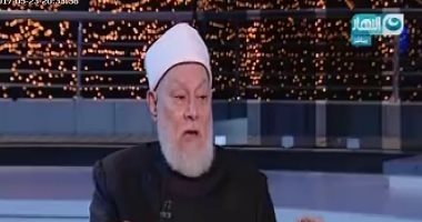 على جمعة: لا مانع من مصافحة المرأة مادامت النية سليمة ولجبر الخواطر