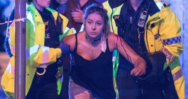 بالصور.. حادث مانشستر يجمع نجوم سيتى ويونايتد لدعم الضحايا