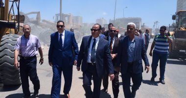 بالصور ..محافظ الإسكندرية يقود حملة لاسترداد 38 فدان 