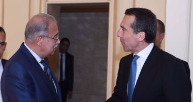 رئيس الوزراء يستعرض خطوات الإصلاح الاقتصادى مع المستشار النمساوى 