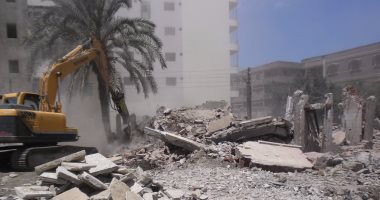بالصور ..رفع 40 حالة إشغالات و 195 إزالة وضبط طن دقيق مجهول بالمنوفية