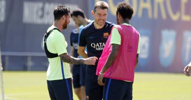 ميسي ينهى خلافات نيمار مع مدرب برشلونة قبل نهائى كأس إسبانيا