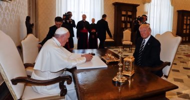 دونالد ترامب يغير صورة حسابة على تويتر