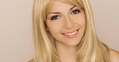 4 أخطاء ترتكبيها فى حق شعرك بتبينك أكبر من سنك.. اعرفيها