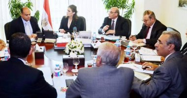 اجتماع ثلاثى لبحث إزالة تعديات على 7490 فدانا بتنمية الساحل الشمالى الغربى
