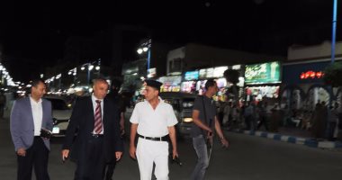 مدير أمن مطروح يتفقد الحالة الأمنية والخدمات بالشوارع