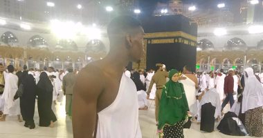 بوجبا من أمام الكعبة المشرفة: أجمل شىء رأيته فى حياتى