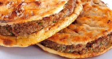 طريقة عمل حواوشى الفراخ .. بالصور والخطوات