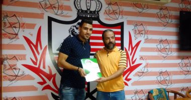 بالصور.. بلدية المحلة يضم مهاجم الغزل 3 مواسم