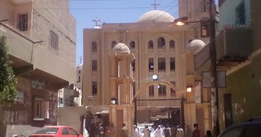 بالصور ..أهالى قرية دير الجرنوس يقيمون عزاء شعبيا لشهداء الإرهاب