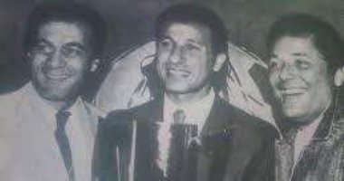 شاهد .. ابتسامة "بيبو" نجم الأهلى مع "الساحر ومحمود ياسين"