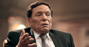 عادل إمام يصل الجونة لحضور افتتاح مهرجان الجونة السينمائى