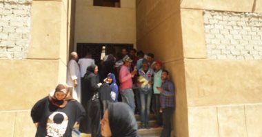 بالفيديو والصور.. أهالى "عزبة أبو عوف" ببورسعيد يتسلمون وحداتهم السكنية