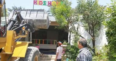 حى وسط الإسكندرية يشن حملة لإزالة تعديات "الداون تاون" على أملاك الدولة