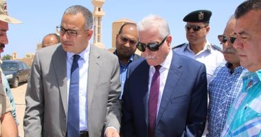 محافظ جنوب سيناء ونائب وزير الاسكان يتفقدان المناطق العشوائية بالطور
