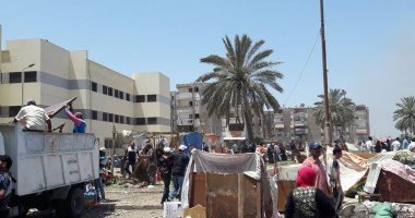 بالصور.. إزالة "خيام" أقامها غير المستحقين بعزبة أبو عوف فى بورسعيد
