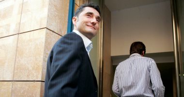 بالفيديو.. فالفيردى يصل كامب نو للمرة الأولى بعد تولى قيادة برشلونة
