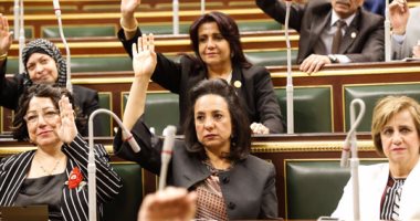 مجلس النواب يكرم 6 نواب لتفوقهم فى الرياضة والبحث العلمى وعلوم الدين