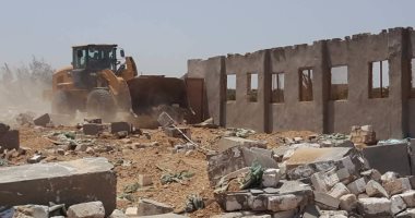 بالصور.. حملة لإزالة التعديات على 2260 فدانا بالفيوم