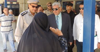 بالصور.. مدير أمن البحيرة يتفقد المنشآت الشرطية بدمنهور