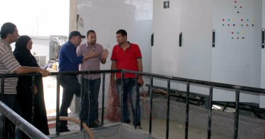 بالصور.. محافظ الأقصر يتفقد محطة مياه كومباكت البغدادى الجديدة بعد تشغيلها