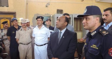 مدير أمن الغربية يتفقد إدارة الحماية المدنية ويجتمع بالضباط وخبراء المفرقعات