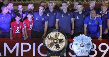 لماذا ظهر الدرع القديم والجديد فى احتفالية الأهلى بالدورى؟.. الجبلاية ترد